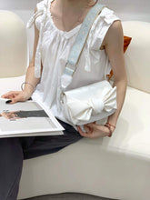 Bow bliss Crossbody bag