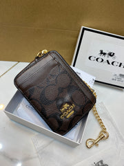 Coach Zip card signature