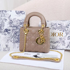 Lady Dior medium