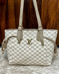 LV TOTES