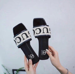 Gucci Flats