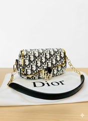 Stylish crossbody bag for girls