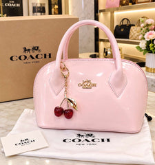 Mila Classic Handbag
