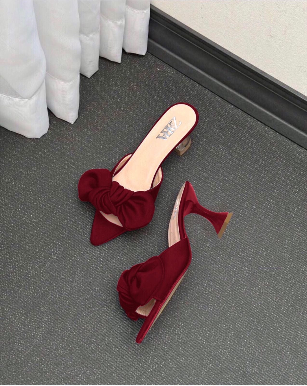 Jimmychoo bow
