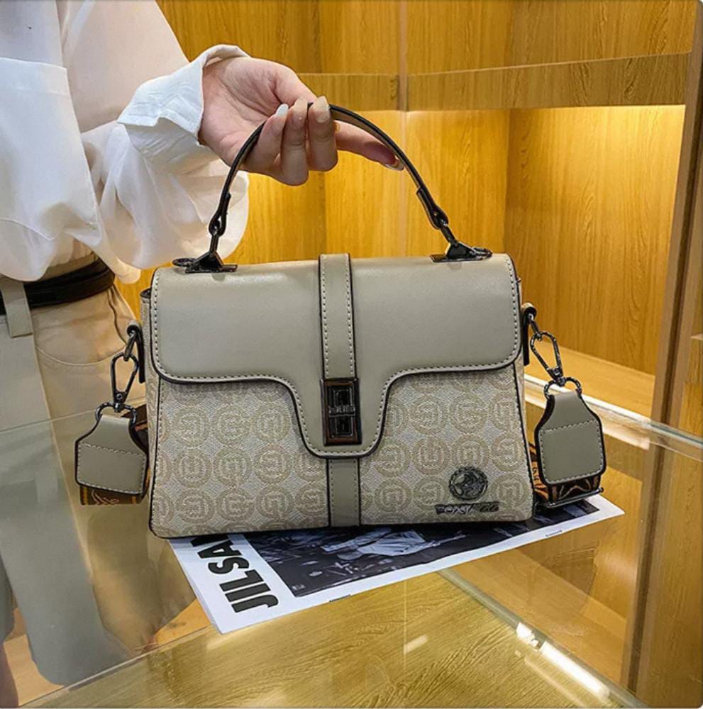 Aurika Crossbody