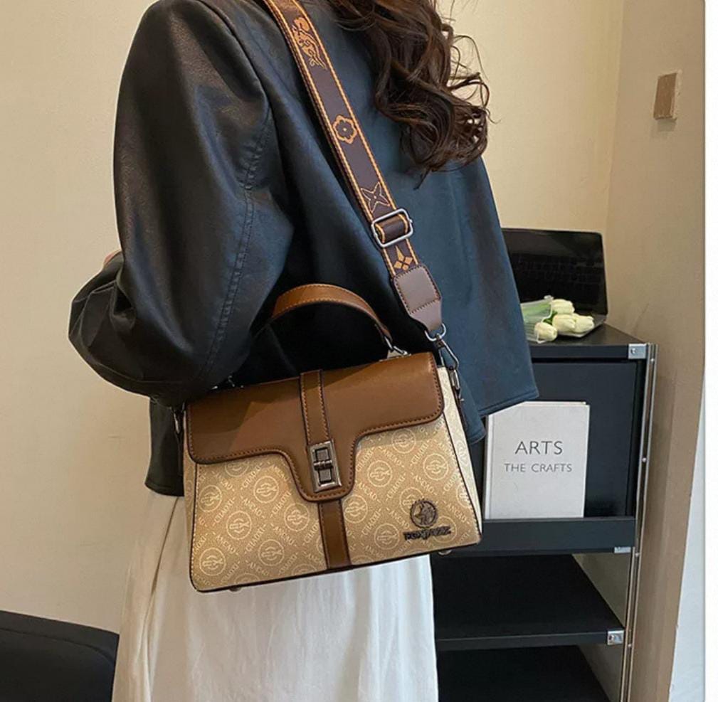 Aurika Crossbody
