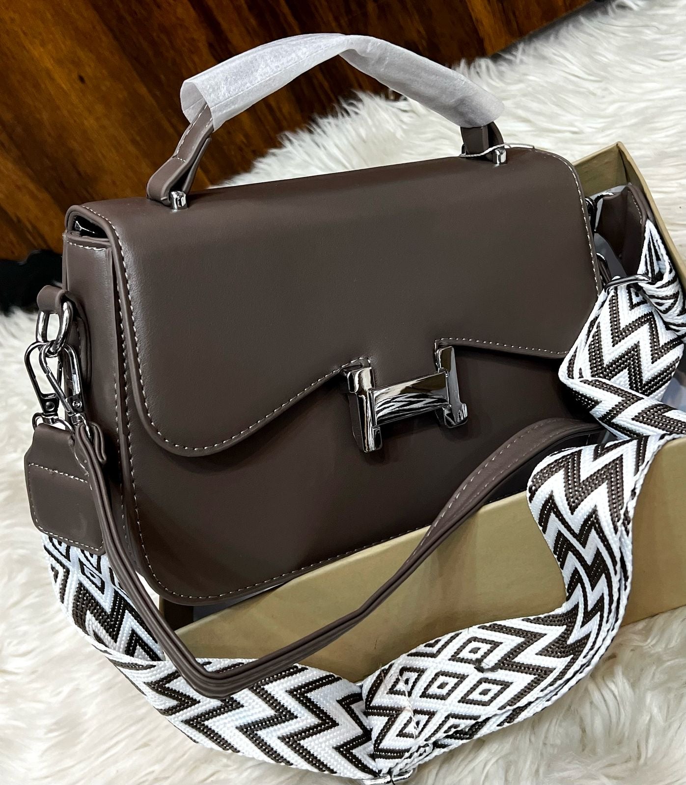 Sports crossbody