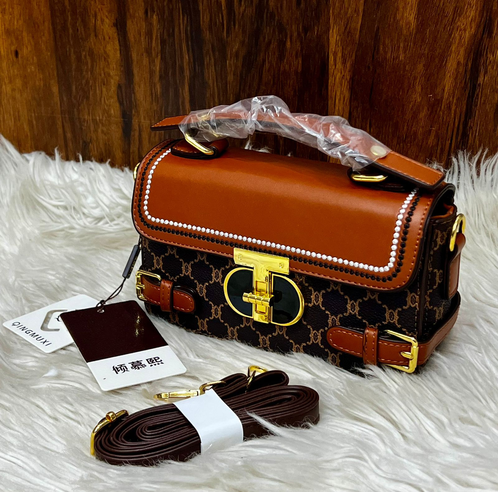 Lavish Crossbody
