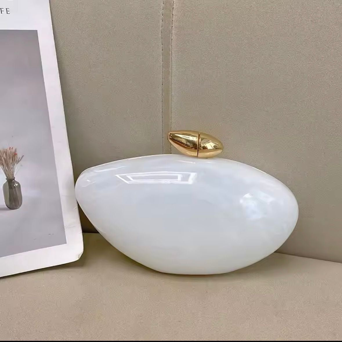 Marble clutch