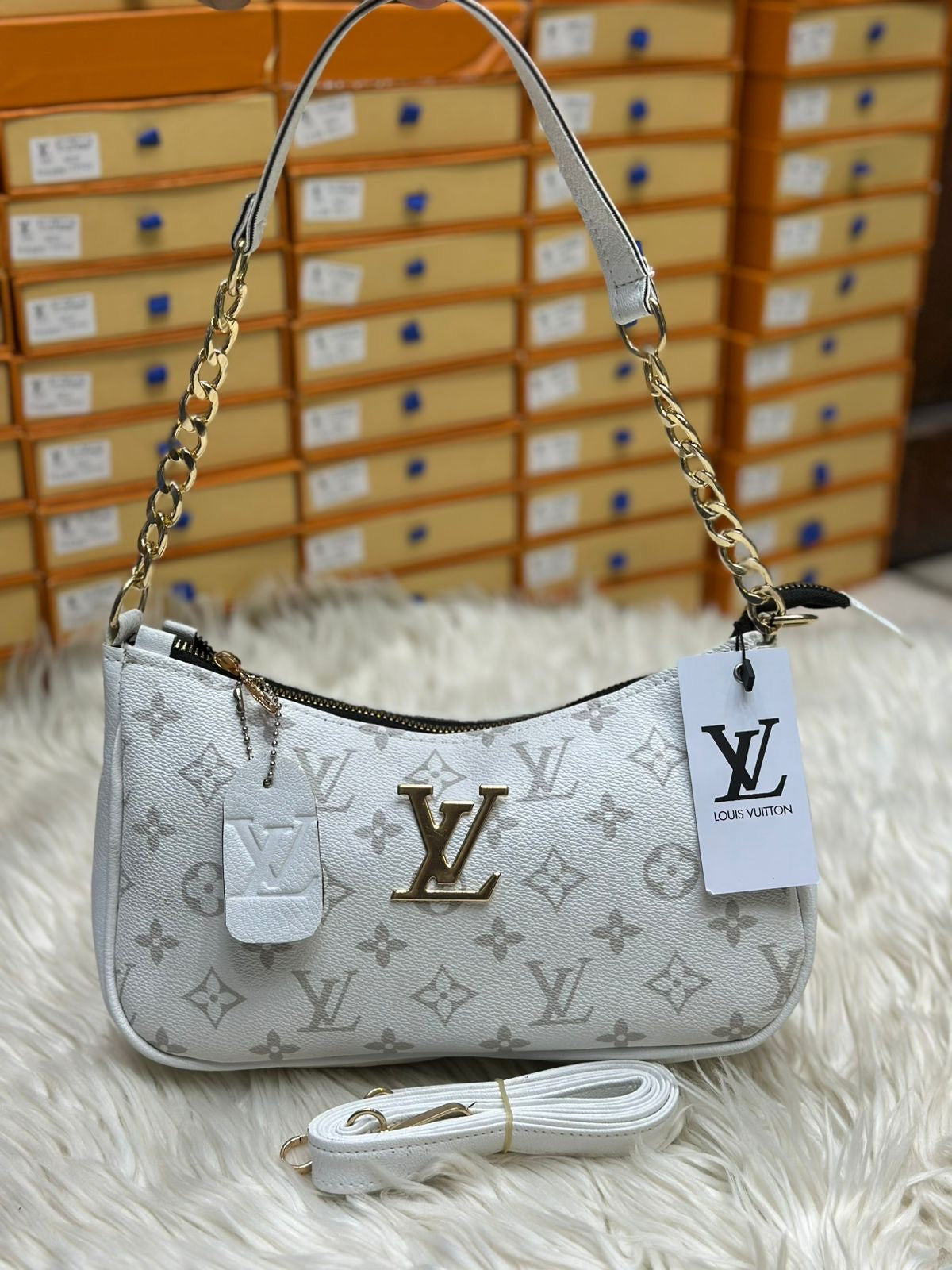 Lv Teri crossbody