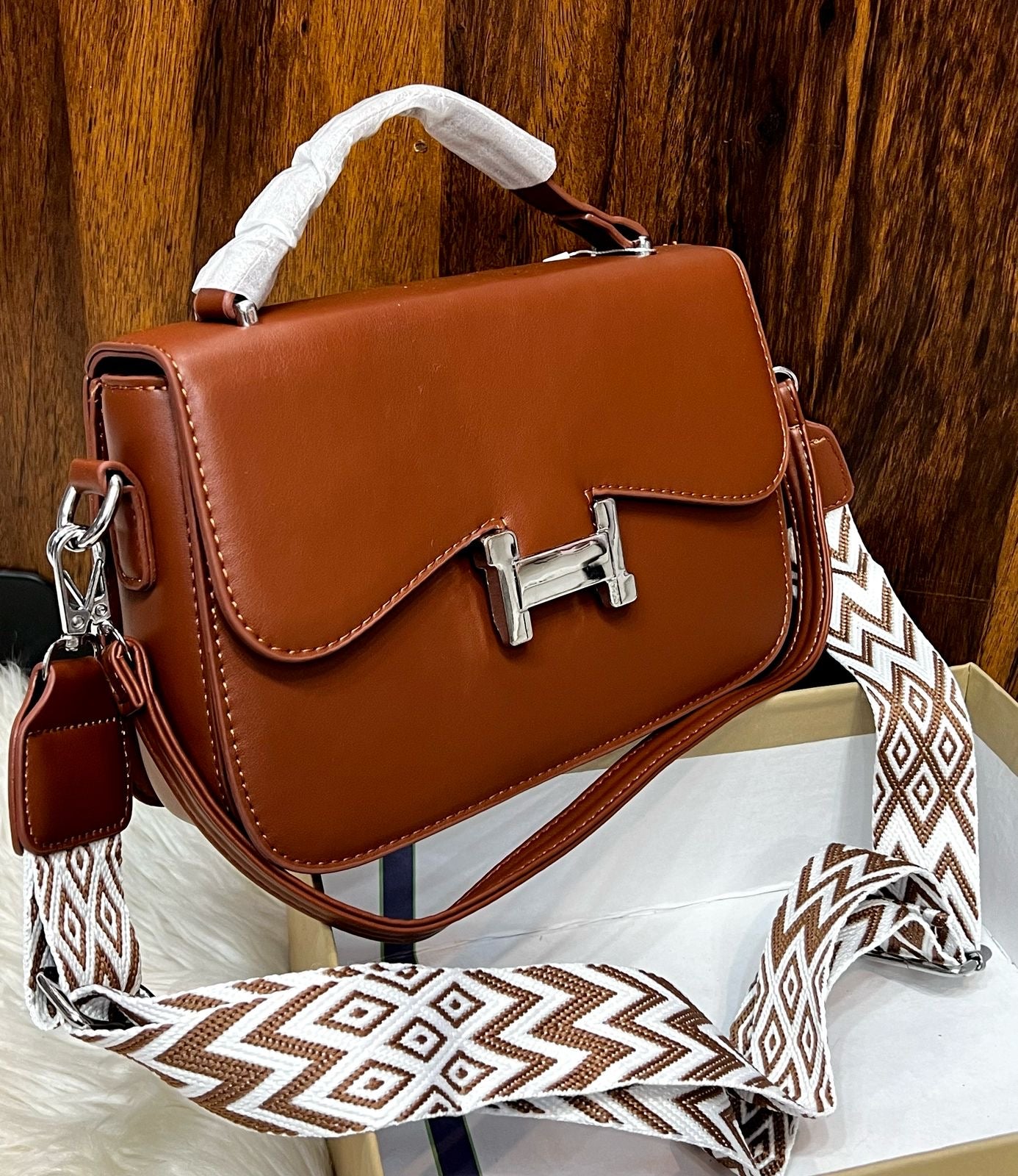 Sports crossbody