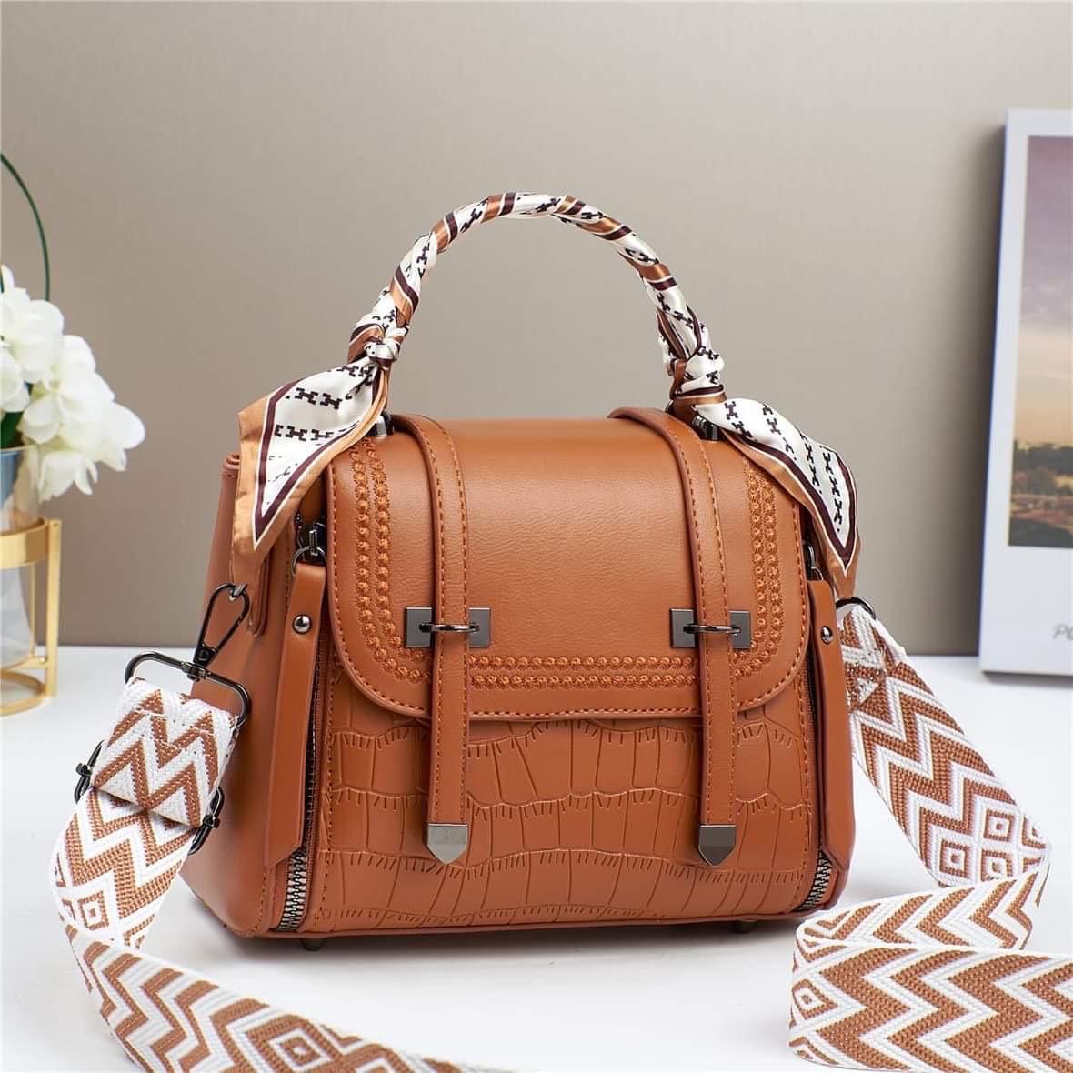 willow Crossbody Bag
