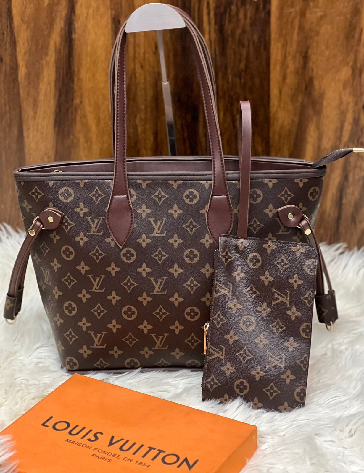 Lv never full tote bag