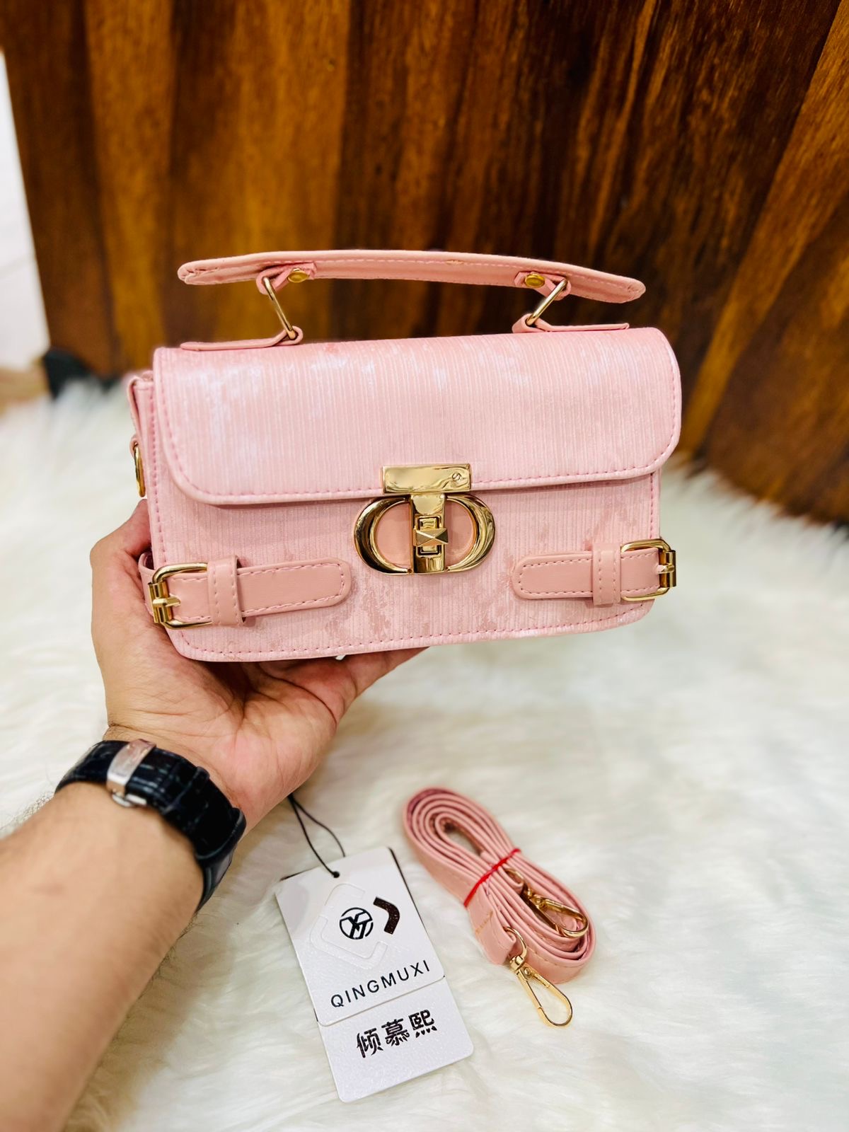 Bellabags Diva Crossbody Bag