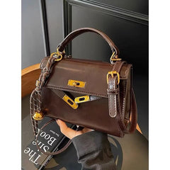 Royal satchel