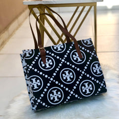 Tory totes