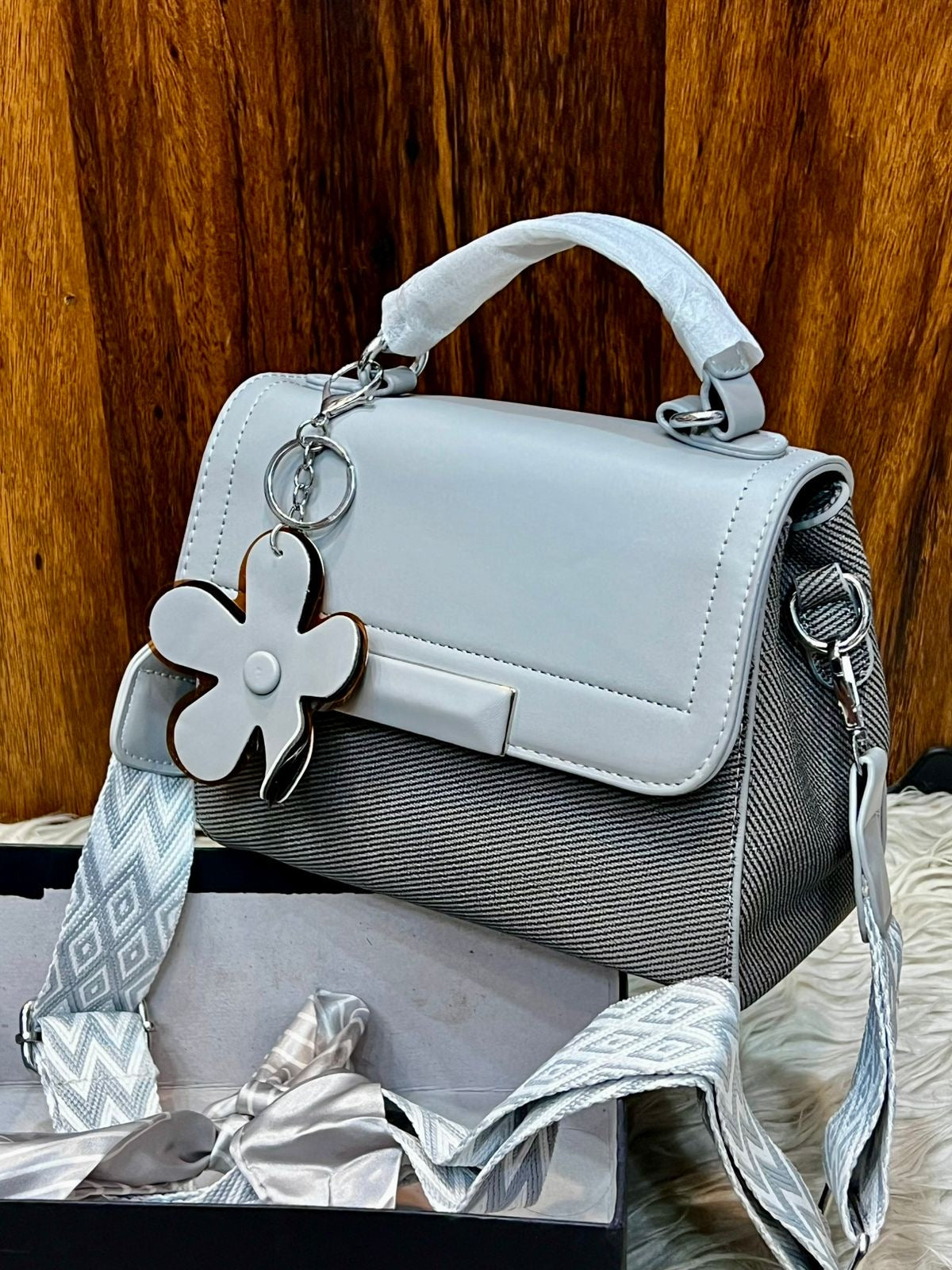 Dusk crossbody