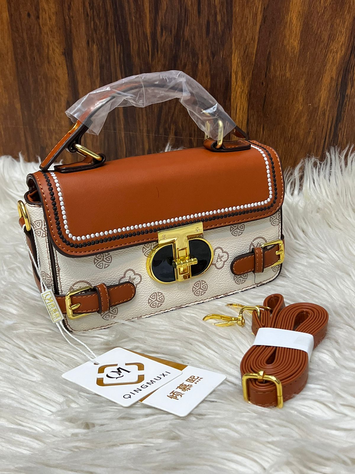 Lavish Crossbody
