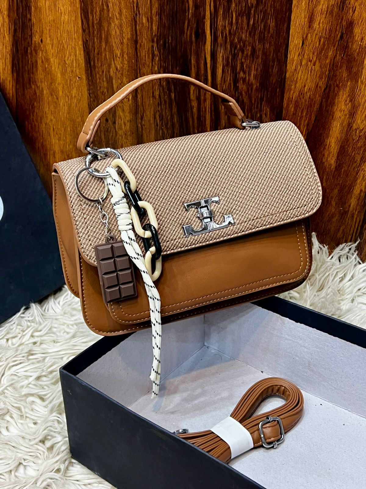 Claira Crossbody