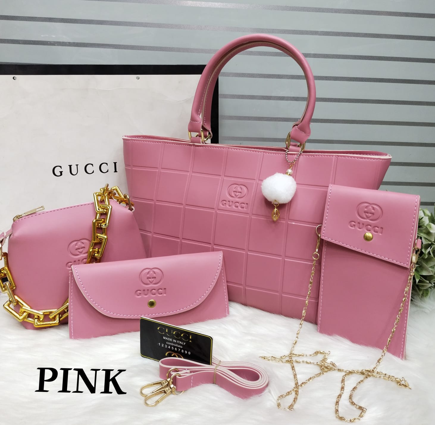 Gucci charm set