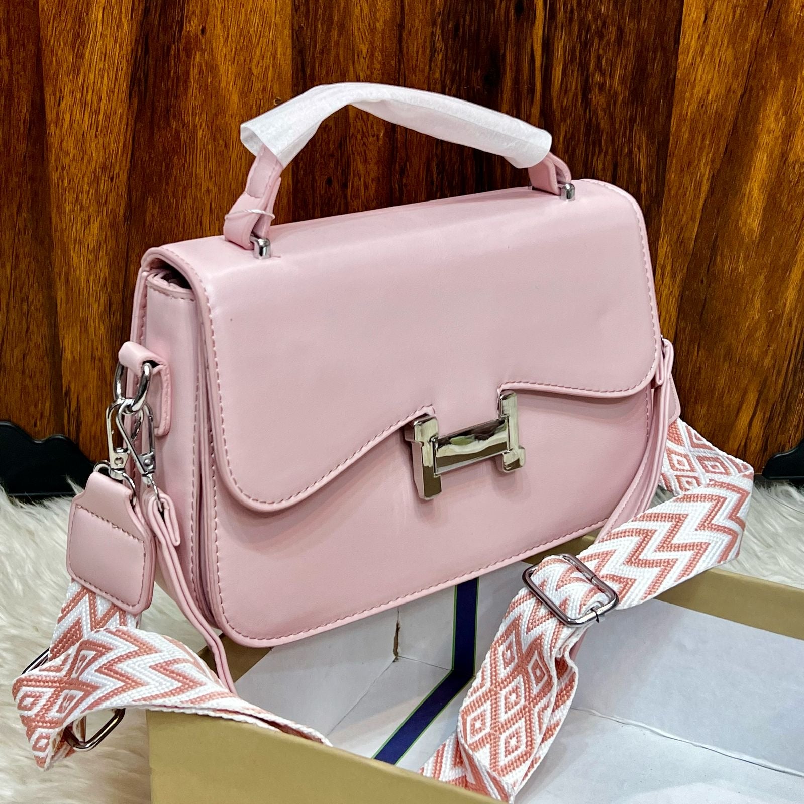 Sports crossbody