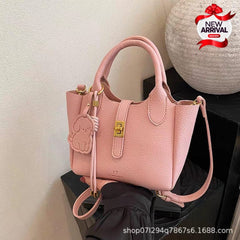 Fleur carry