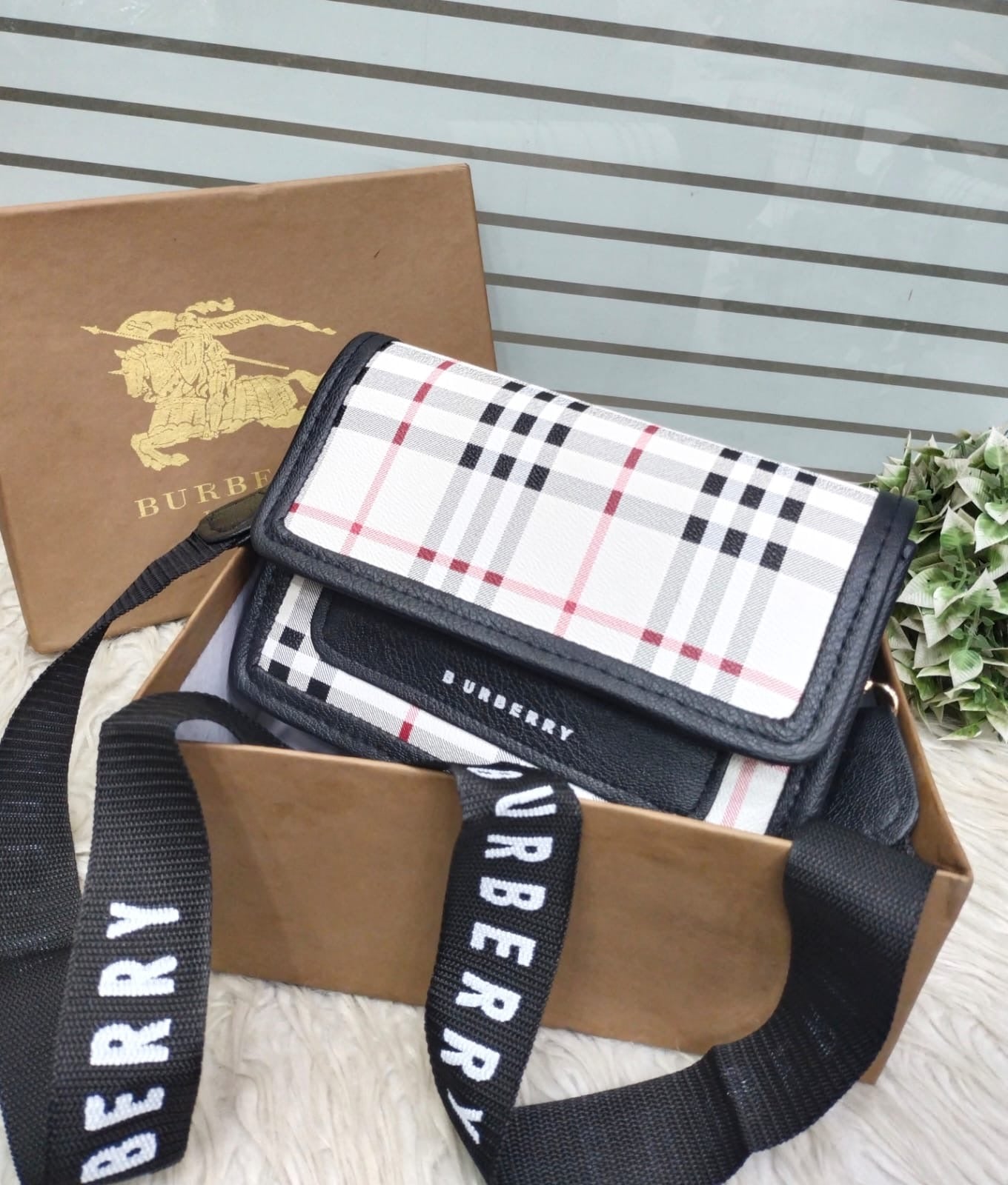 Azure Bag bellabags.pk