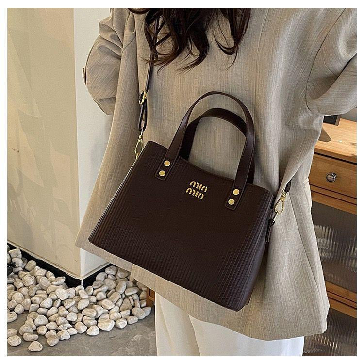 Min min Handbags for girls