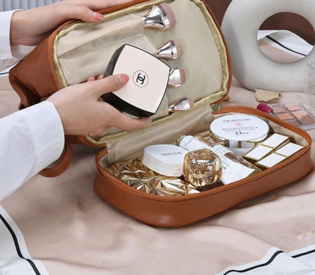 Makeup organizer