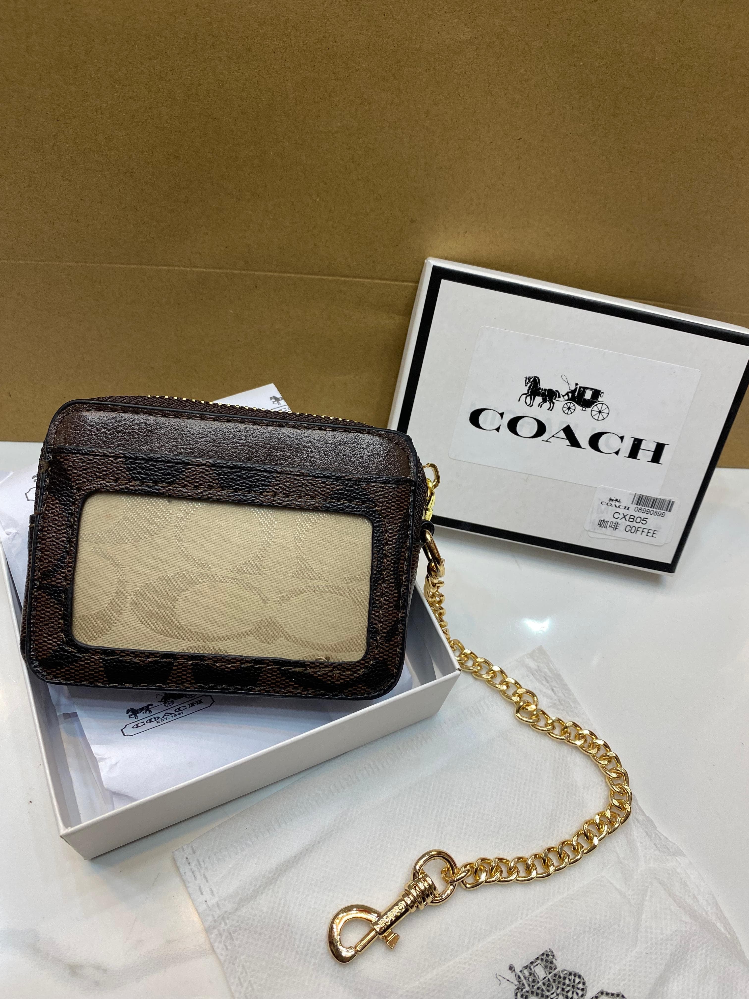 Coach Zip card signature