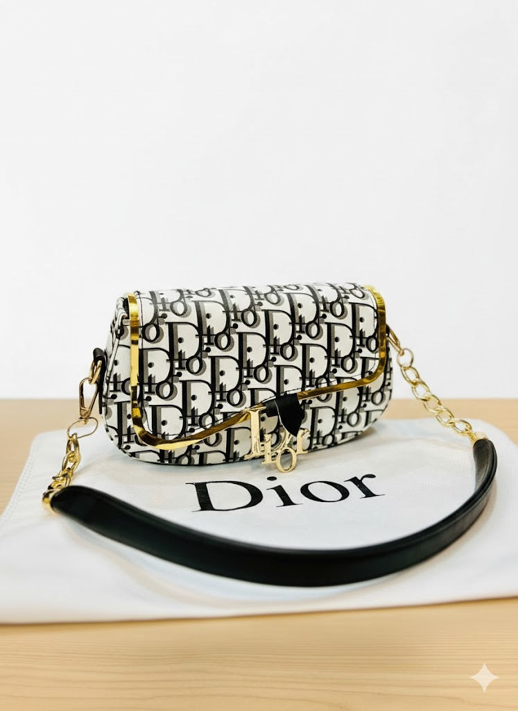 Stylish crossbody bag for girls