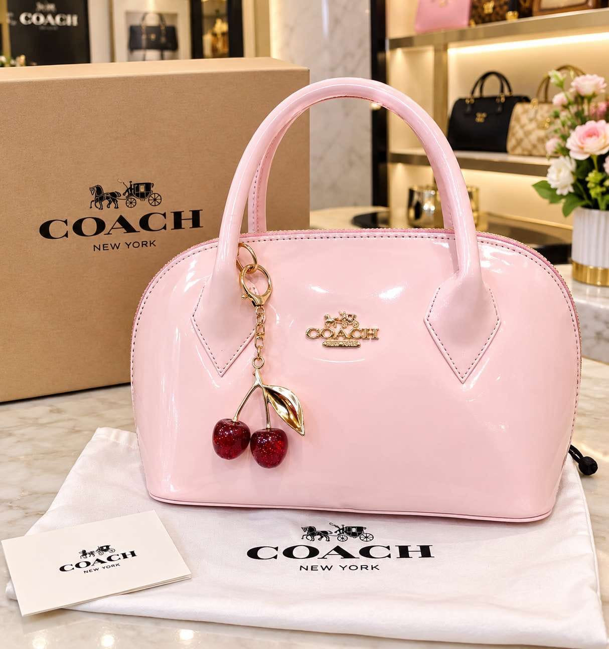 Mila Classic Handbag