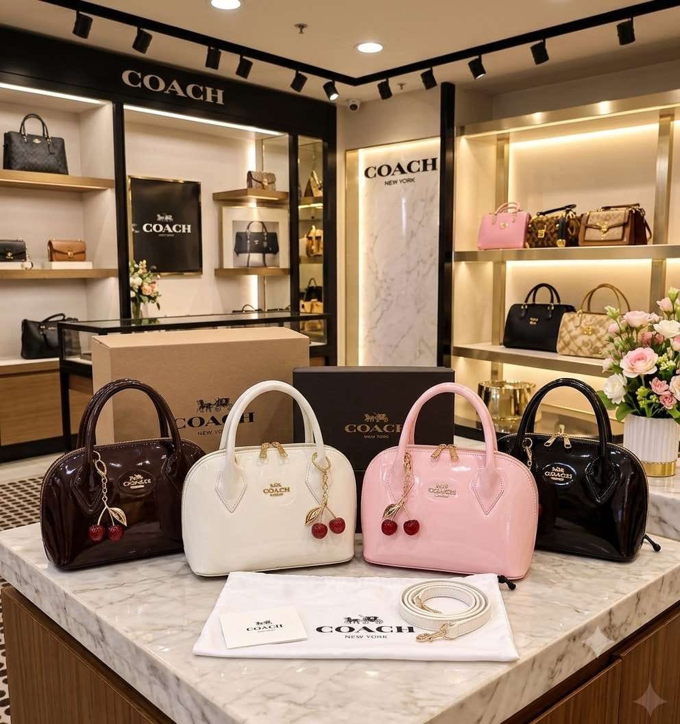 Mila Classic Handbag