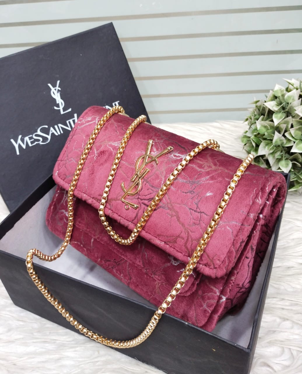 Go crossbody