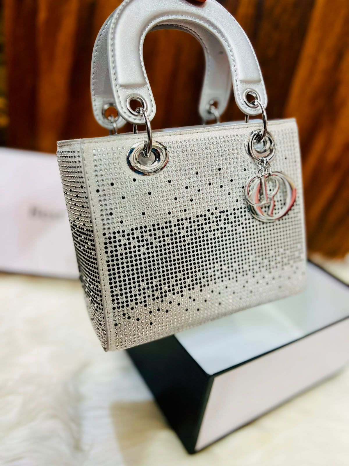 Glamour Crossbody Bag