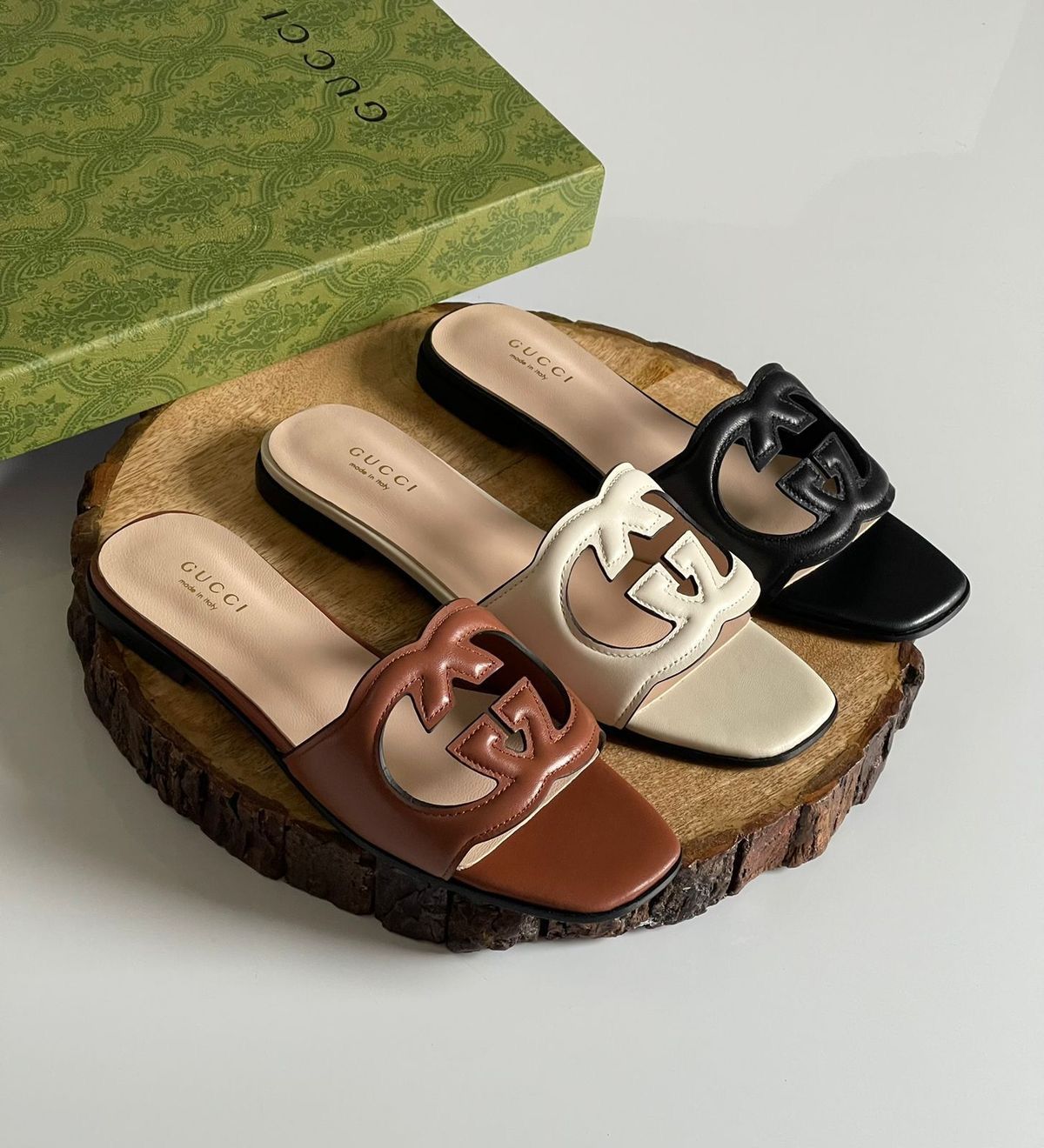 Gucci Flats