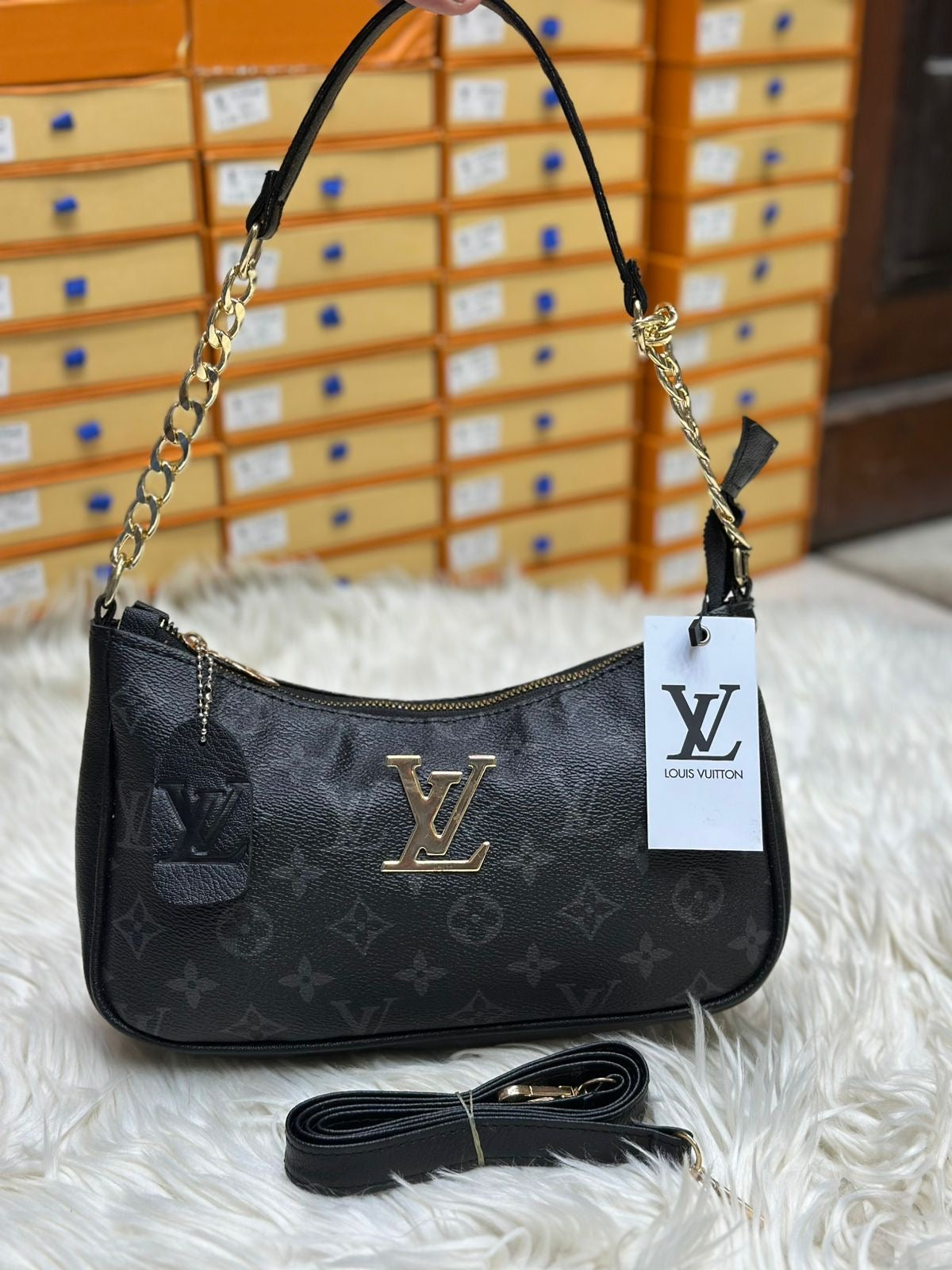 Lv Teri crossbody