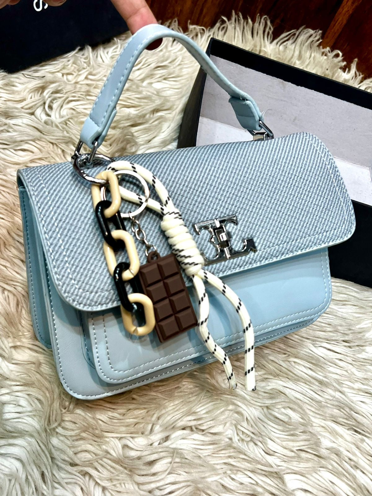 Claira Crossbody