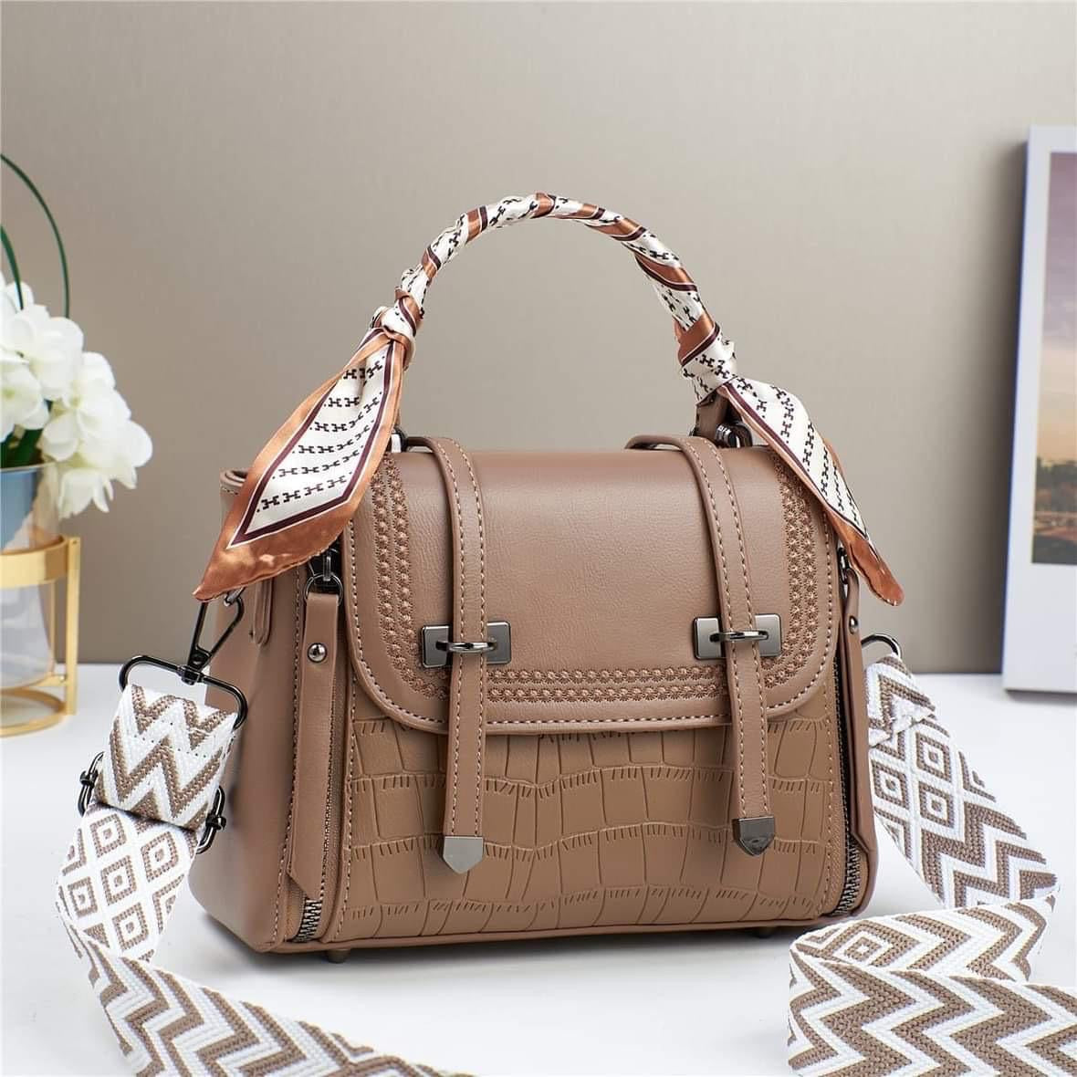 willow Crossbody Bag