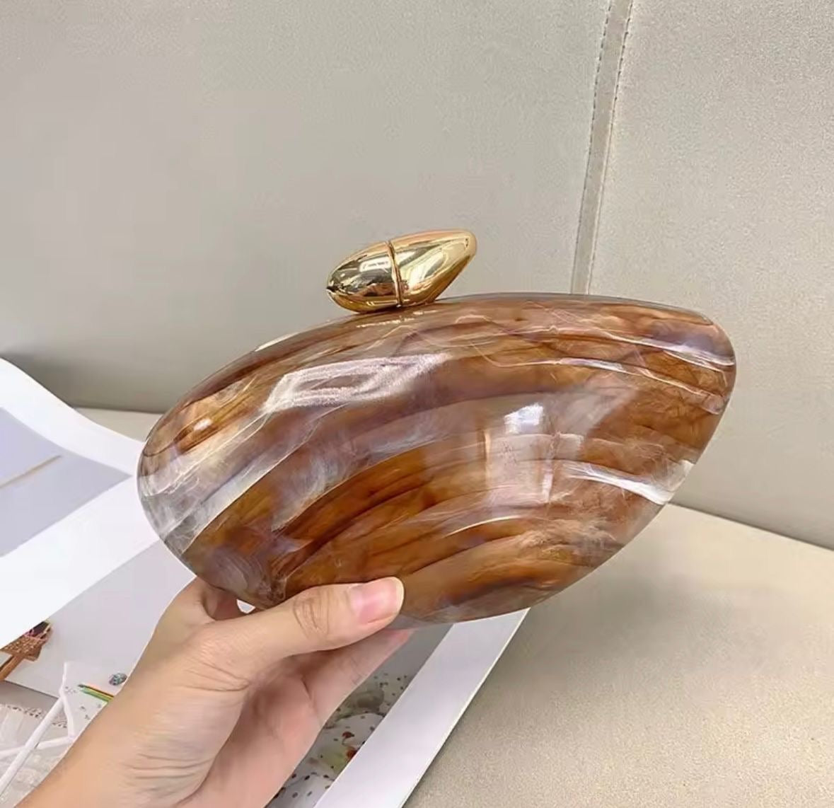 Marble clutch