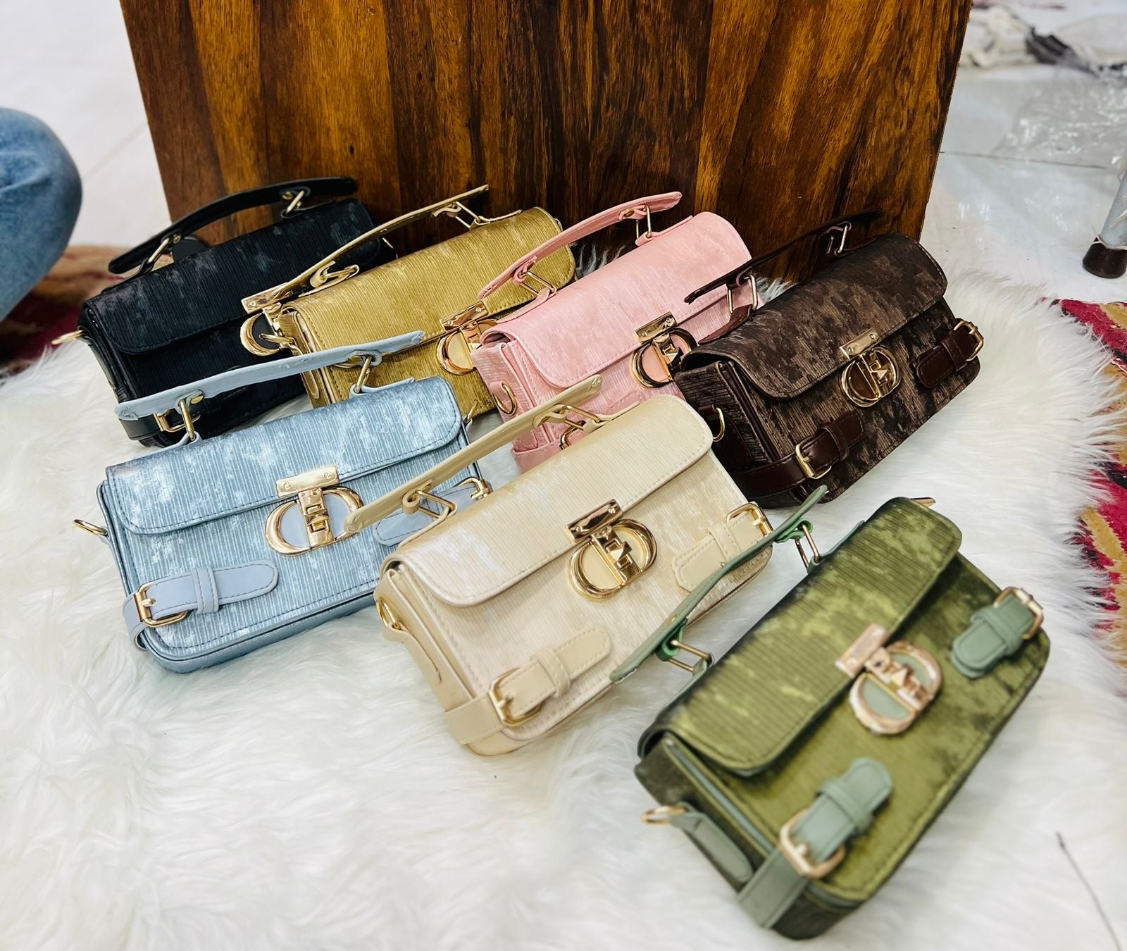 Bellabags Diva Crossbody Bag