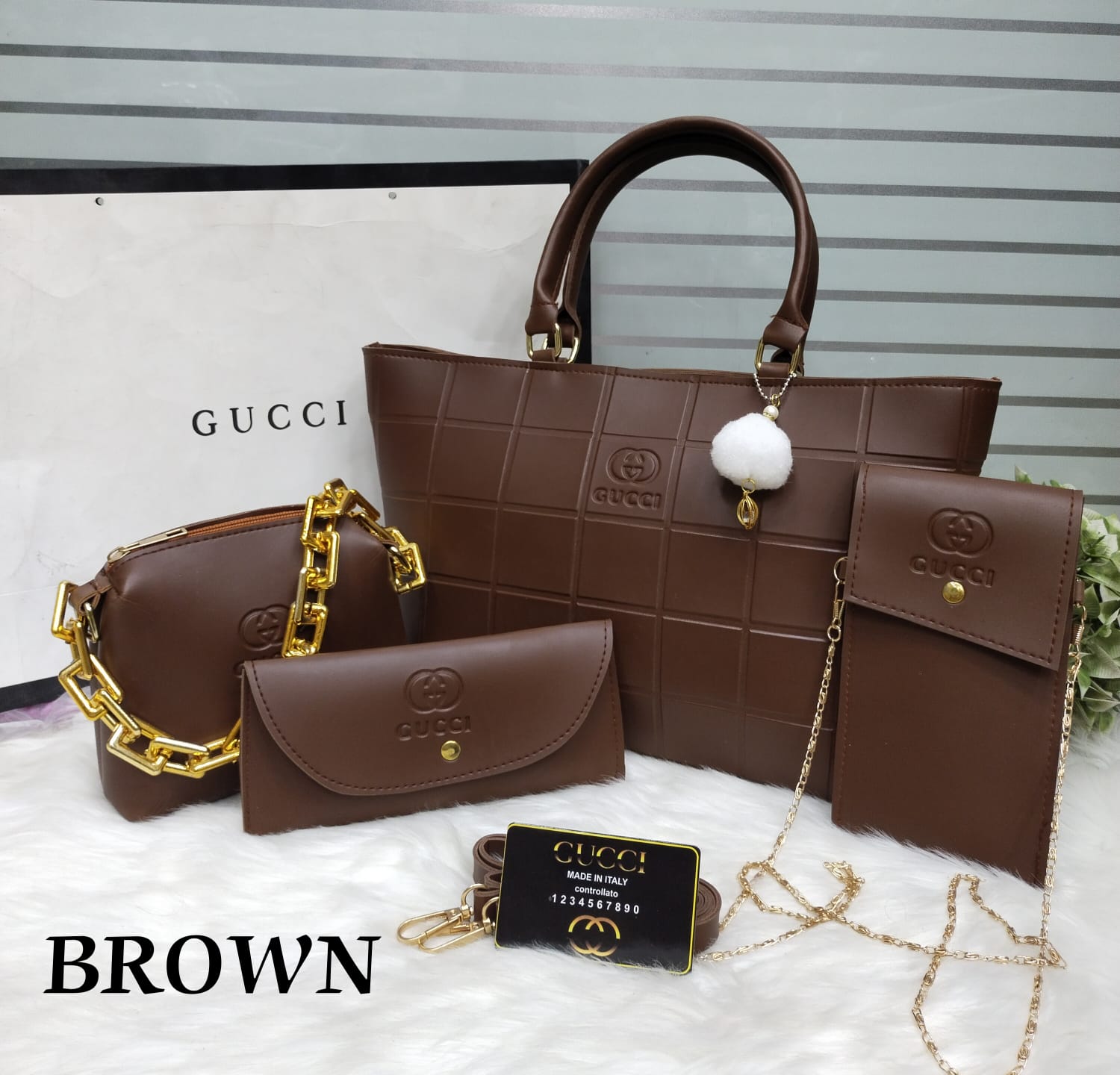 Gucci charm set
