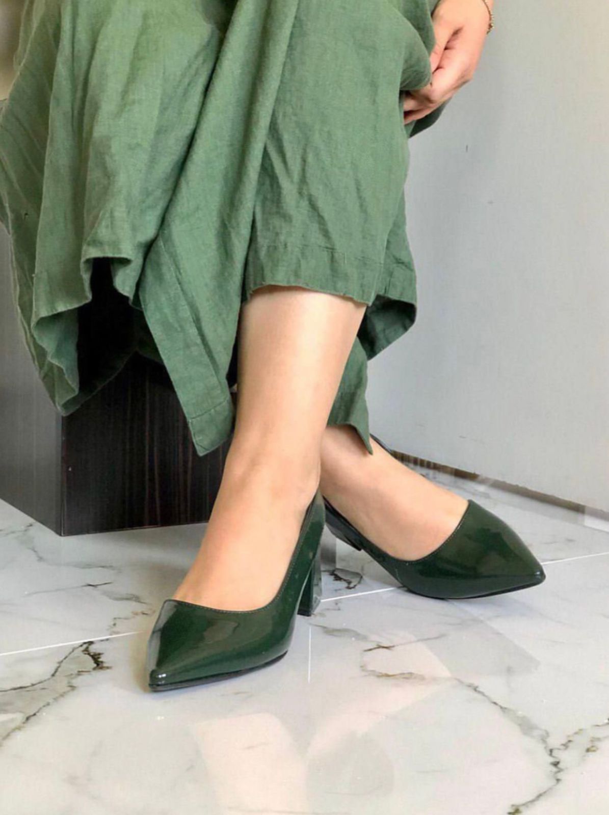 Toe heels