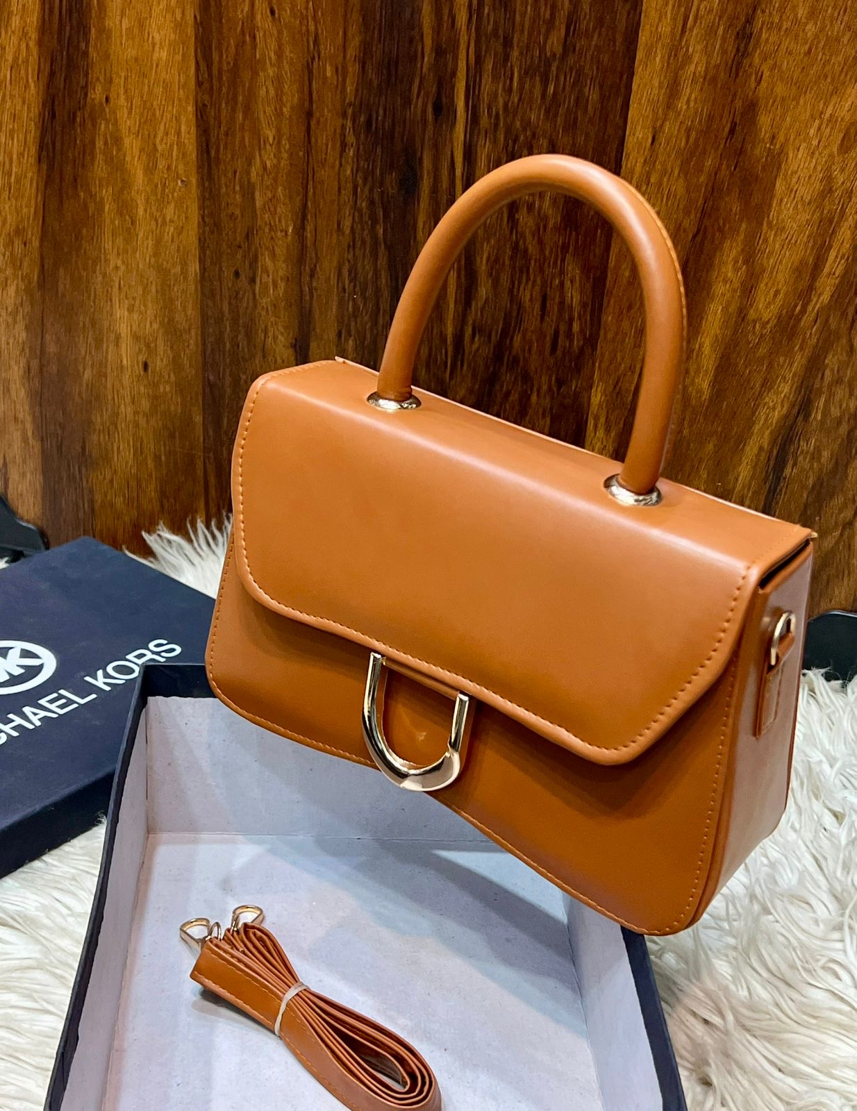 Bella Crossbody