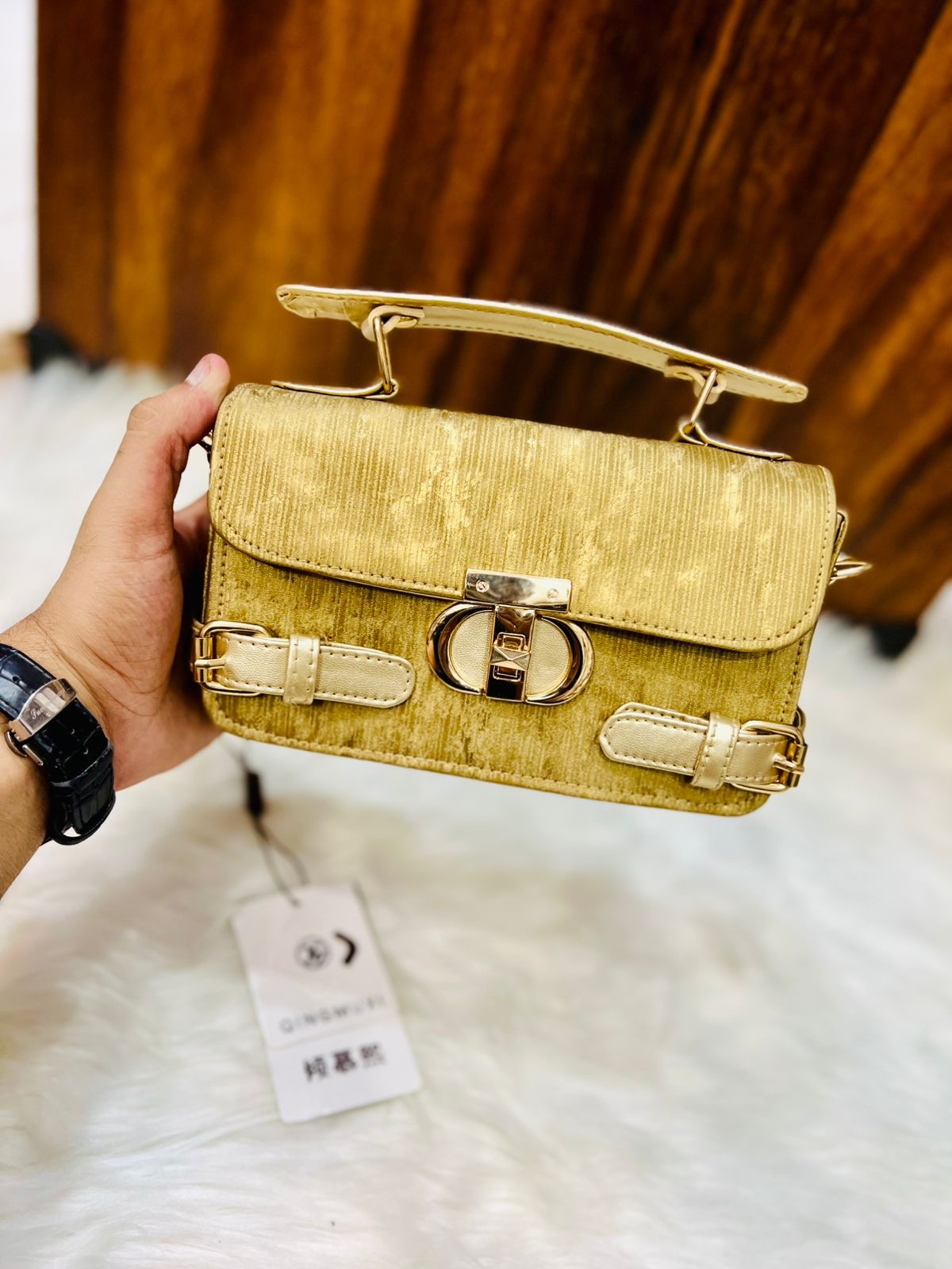Bellabags Diva Crossbody Bag