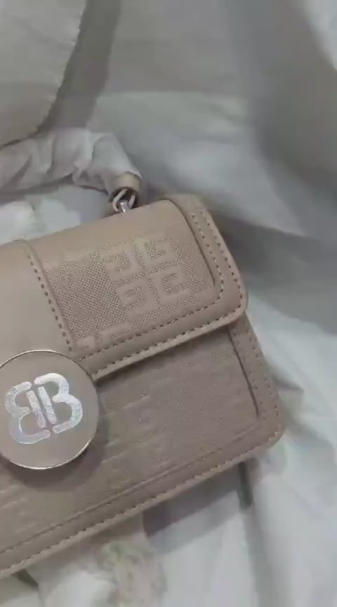 BellaBags Breeze Crossbody Bag