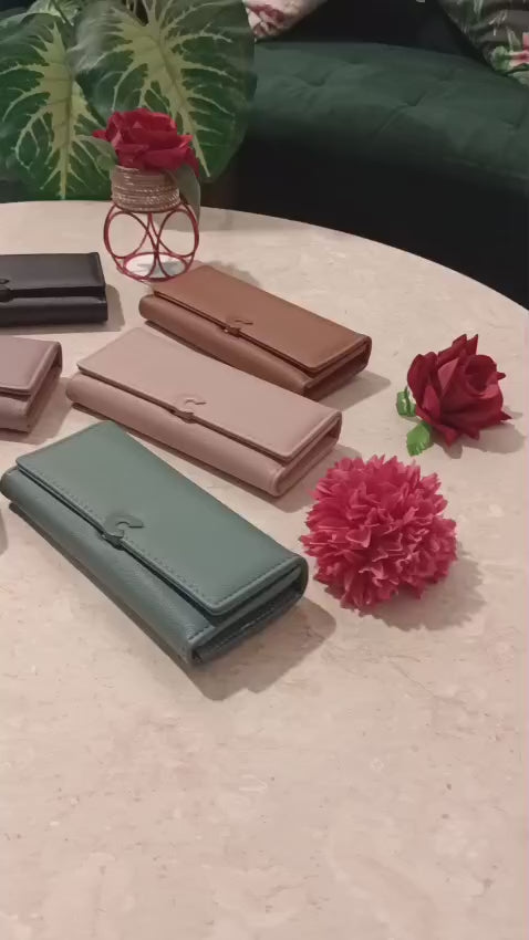 Bella Classic Wallet