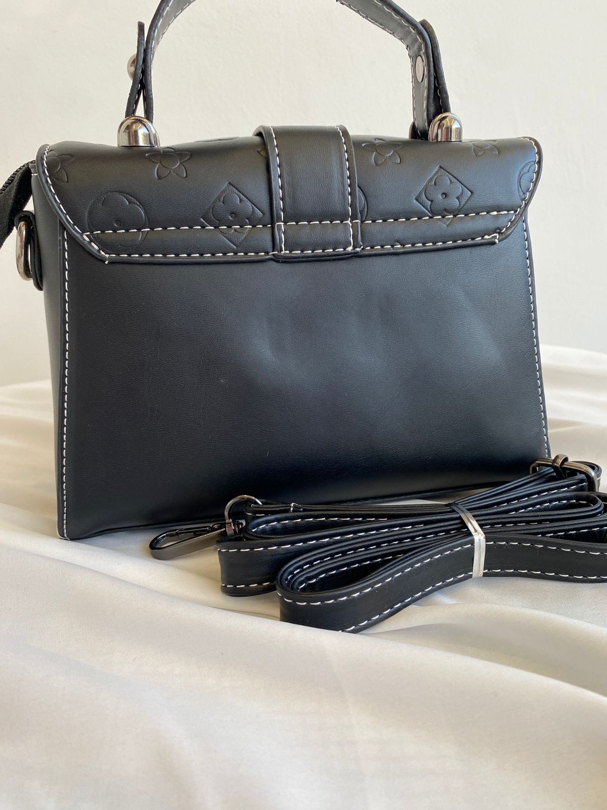 Elegant chic